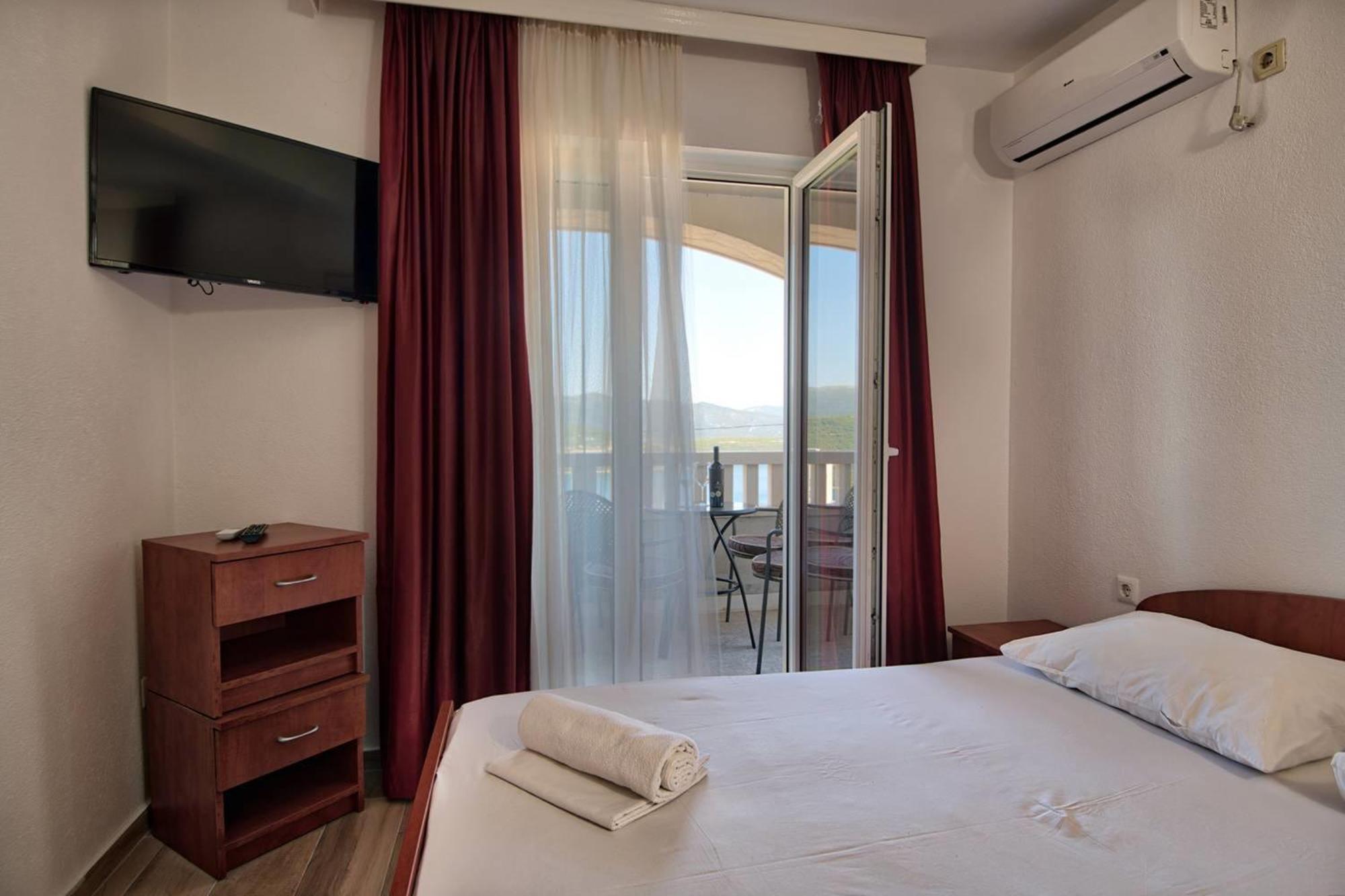 Apartments Bona Neum Habitación foto