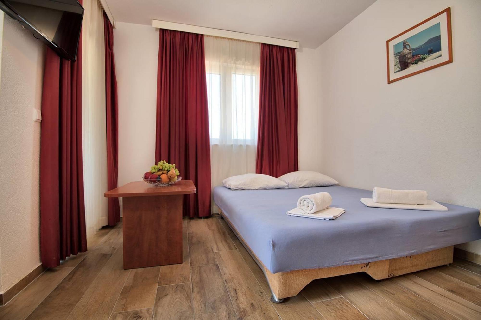 Apartments Bona Neum Habitación foto